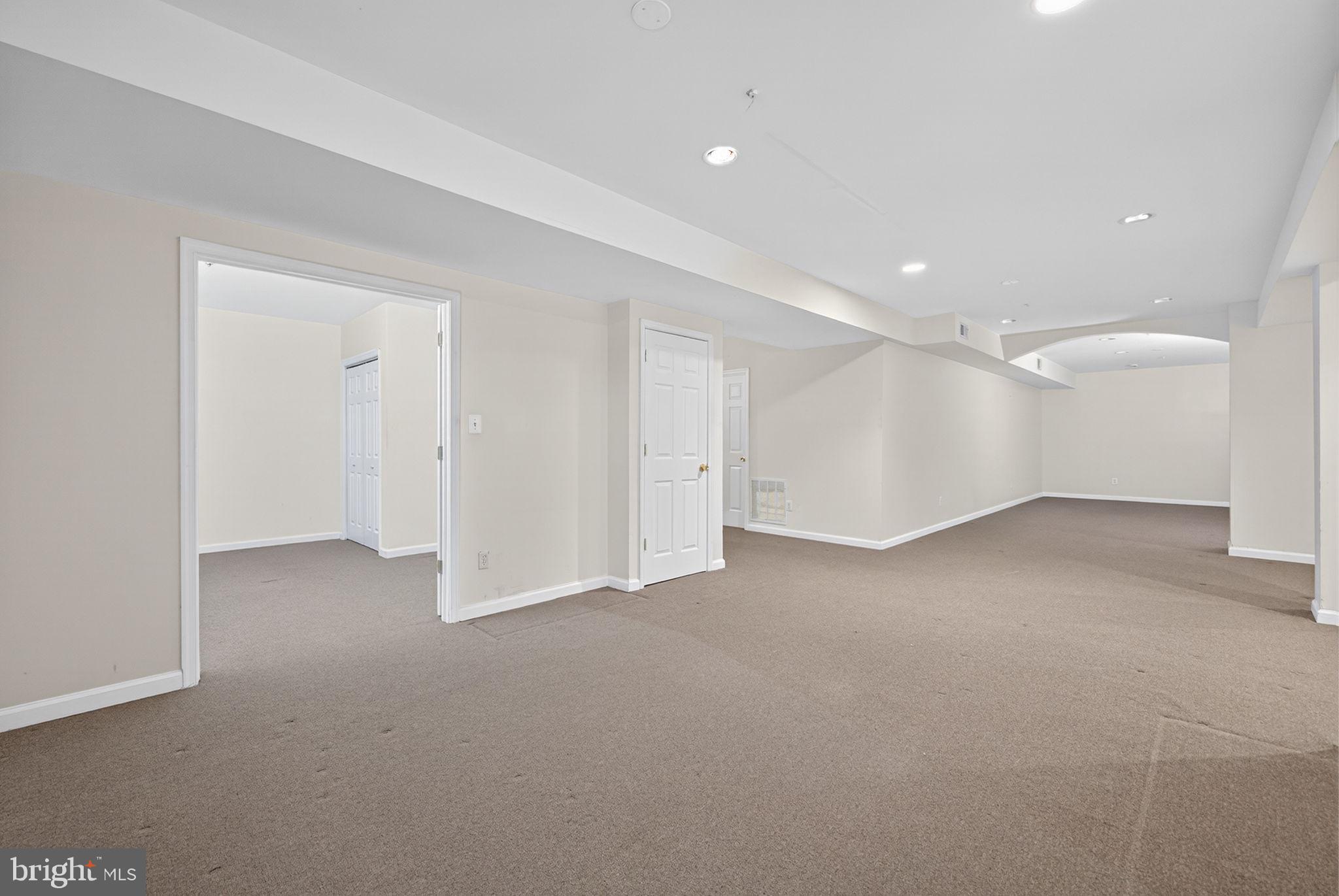 CAMBRIDGE ESTATES - Residential