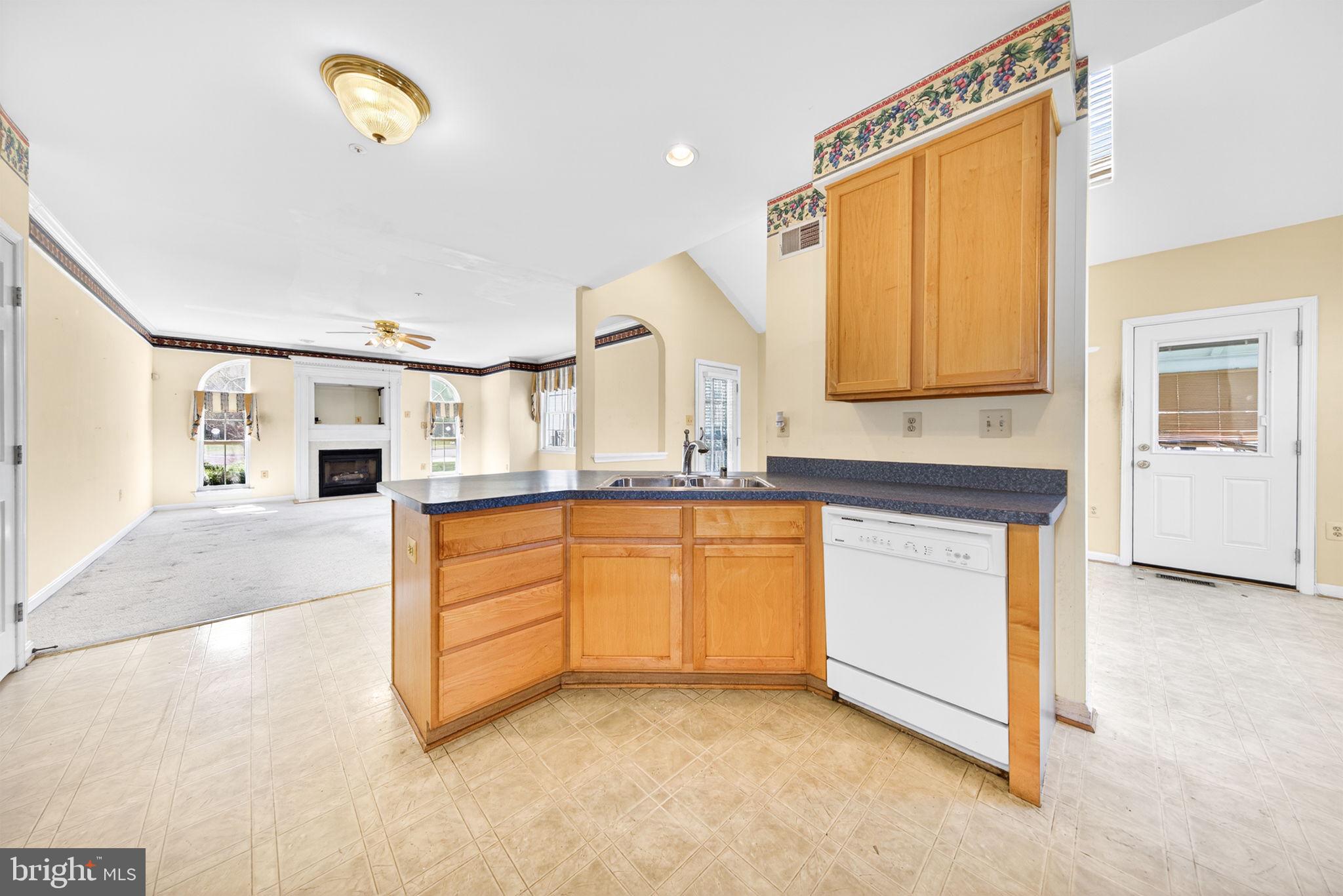 CAMBRIDGE ESTATES - Residential