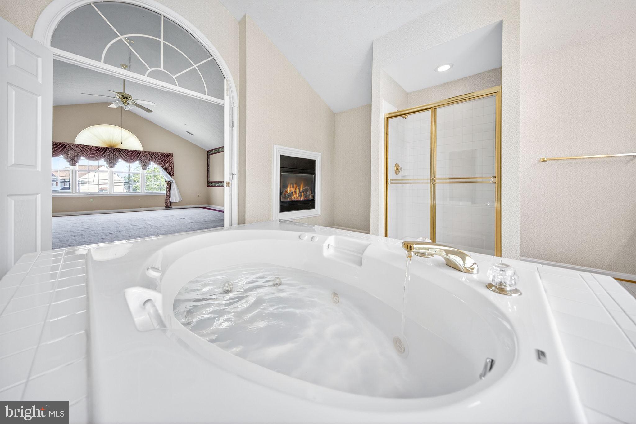 CAMBRIDGE ESTATES - Residential