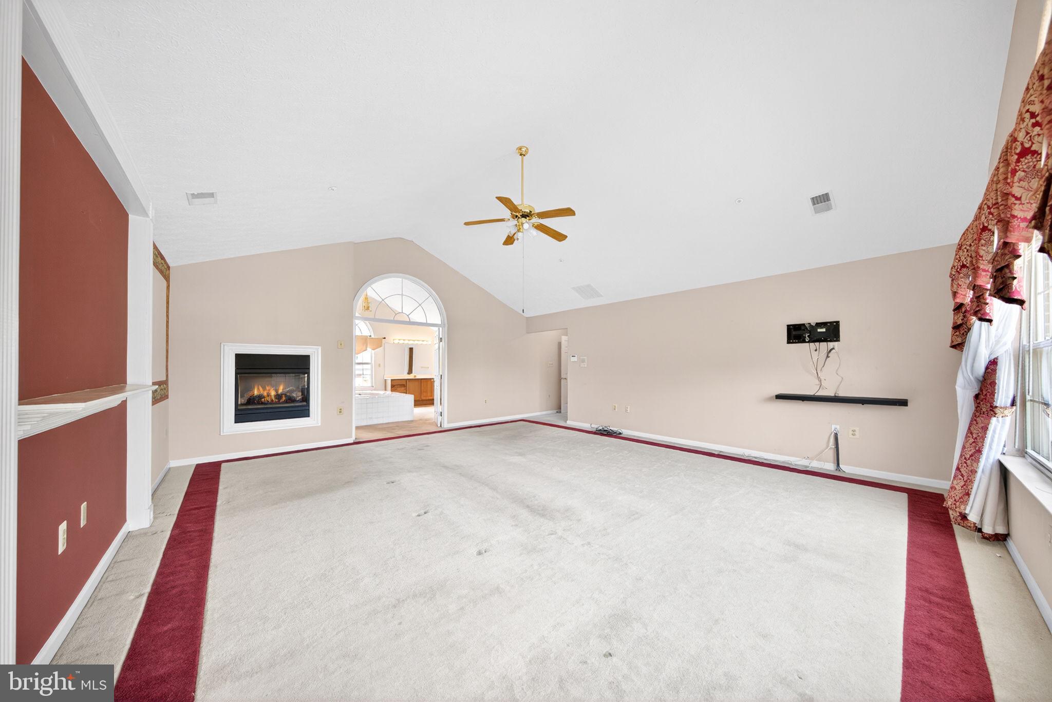 CAMBRIDGE ESTATES - Residential