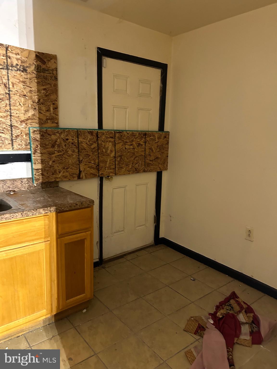 STRAWBERRY MANSION - Residential Income