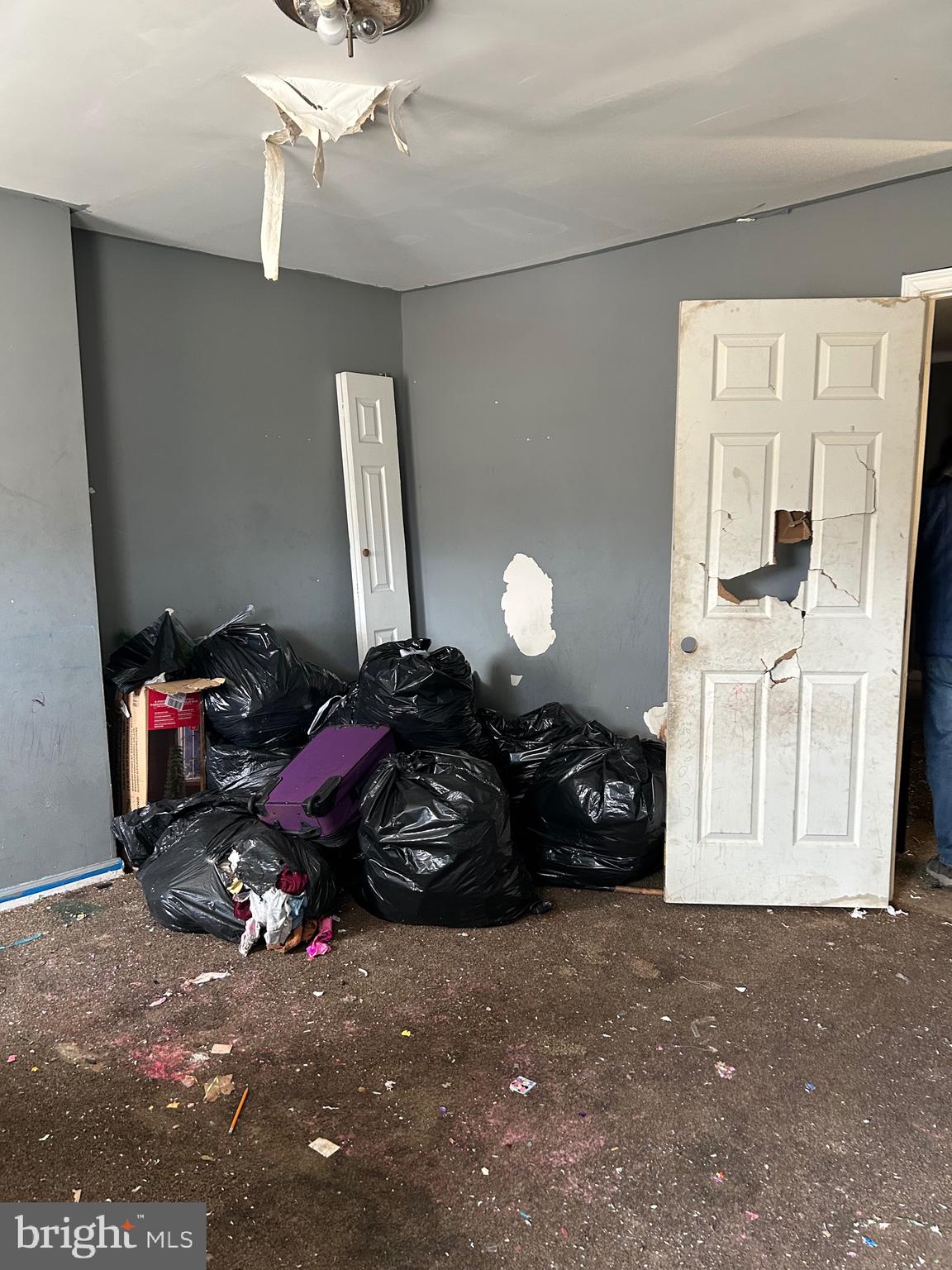 STRAWBERRY MANSION - Residential Income