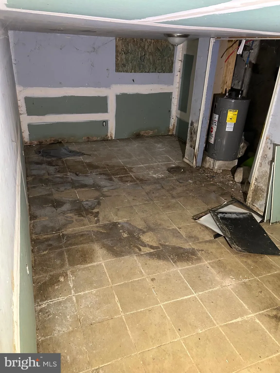 Philadelphia, Pennsylvania 19132, United States, 2 Bedrooms Bedrooms, ,Residential,Active,251011