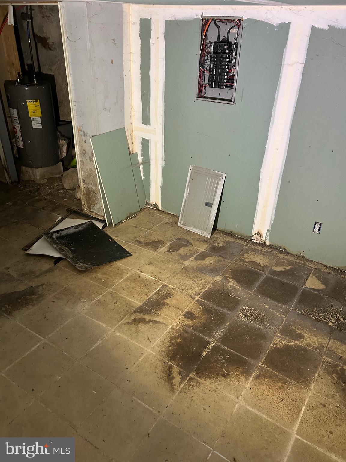 STRAWBERRY MANSION - Residential Income