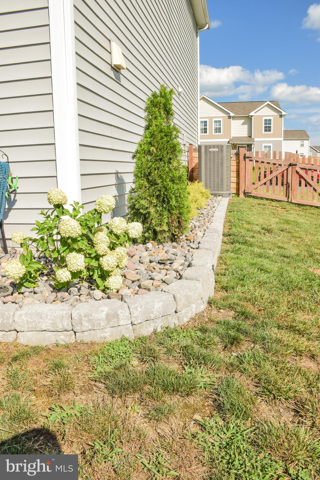 MORNING DOVE ESTATES - Residential