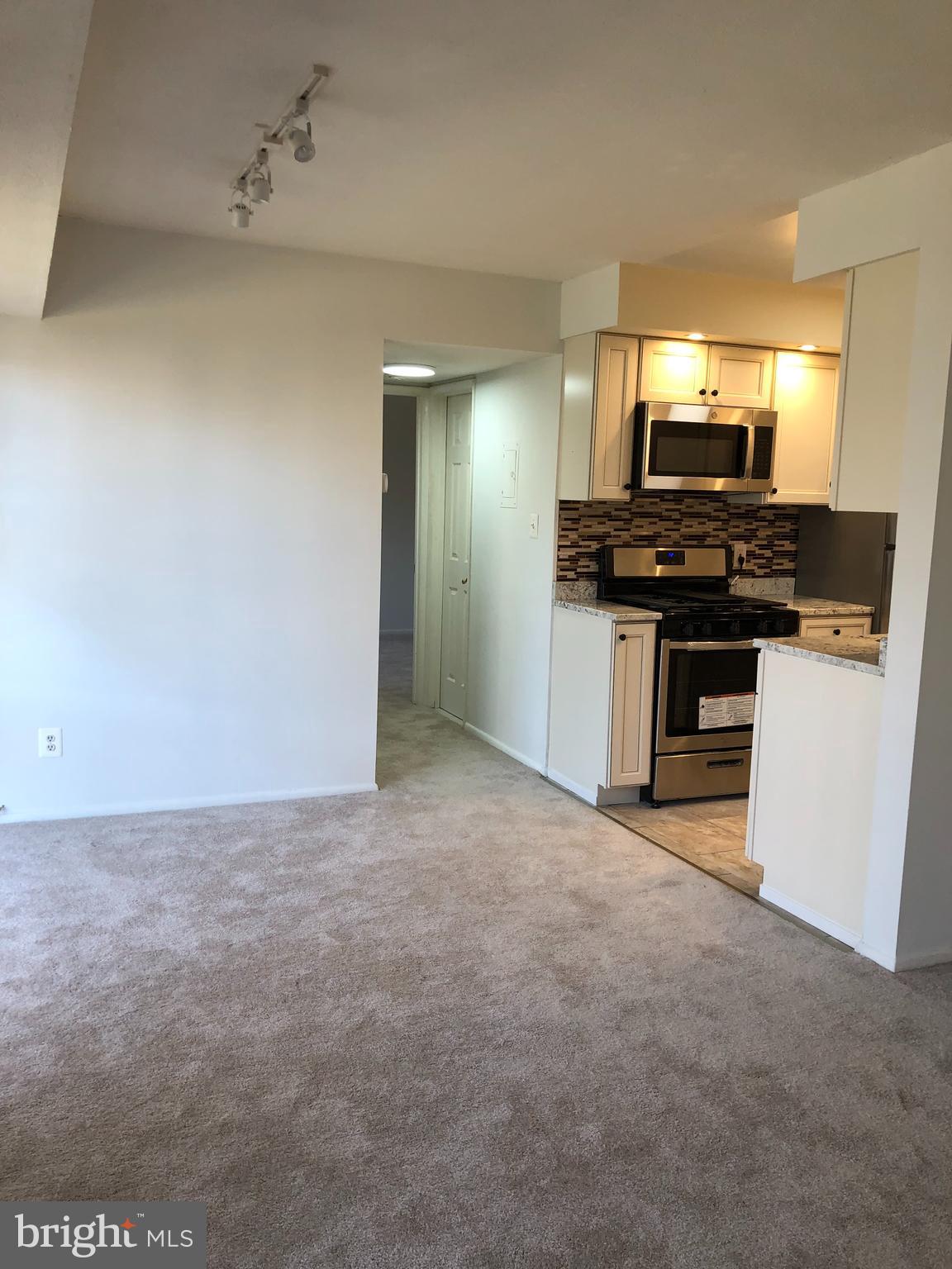 FAIRFAX HERITAGE - Residential Lease