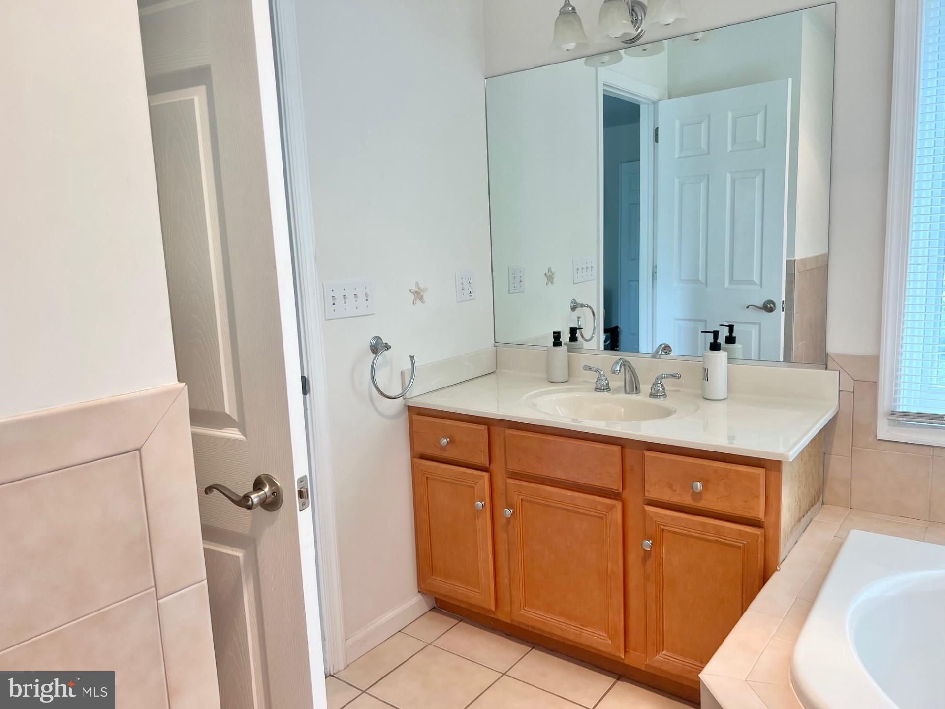 LAURELWOODS II - Residential