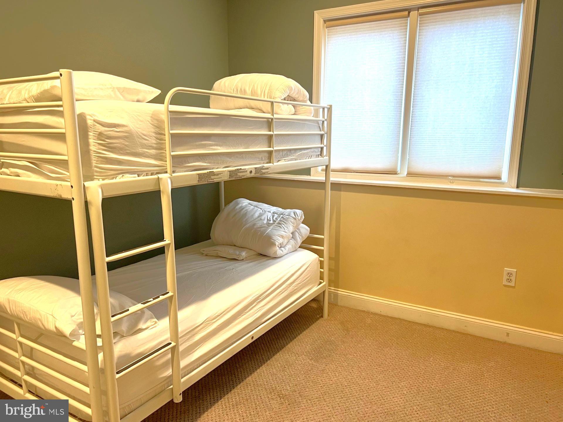 LAURELWOODS II - Residential