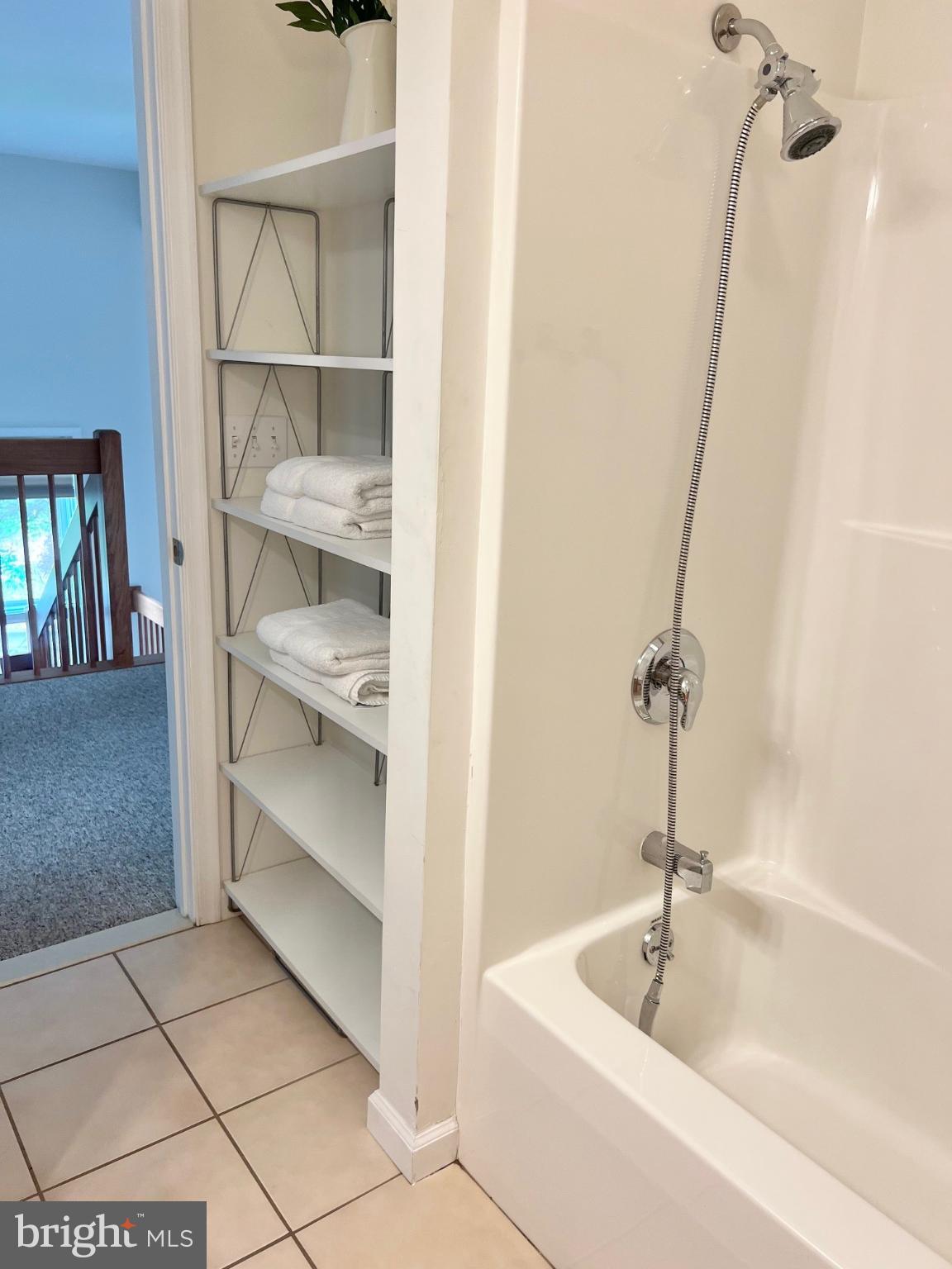 LAURELWOODS II - Residential