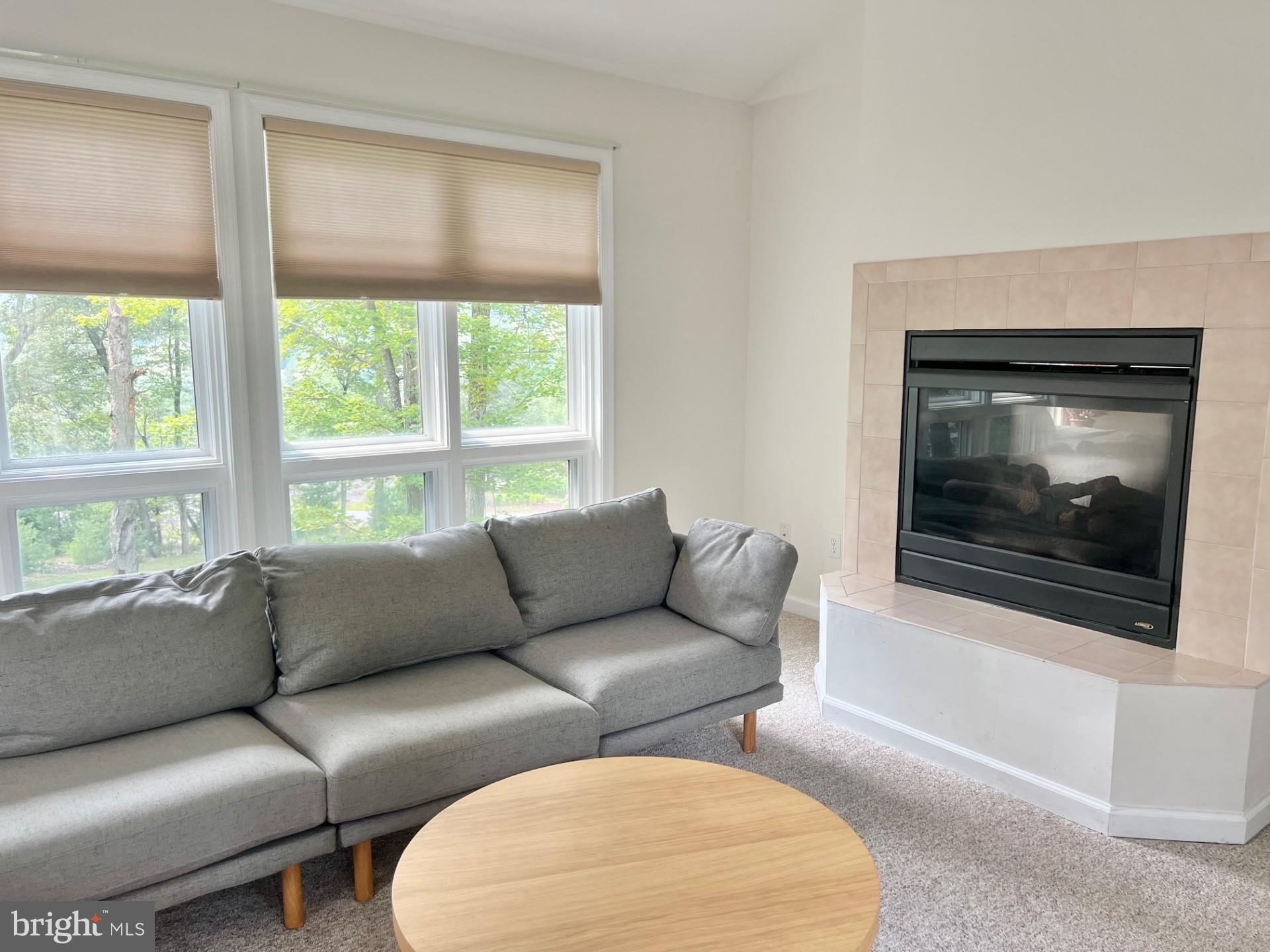 LAURELWOODS II - Residential