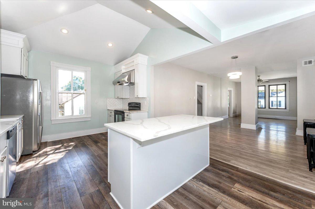 MATTINGLY AVE IND HEAD - Residential