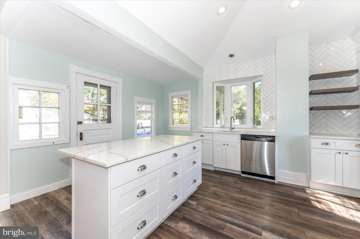 MATTINGLY AVE IND HEAD - Residential