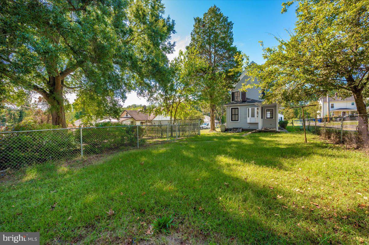 MATTINGLY AVE IND HEAD - Residential