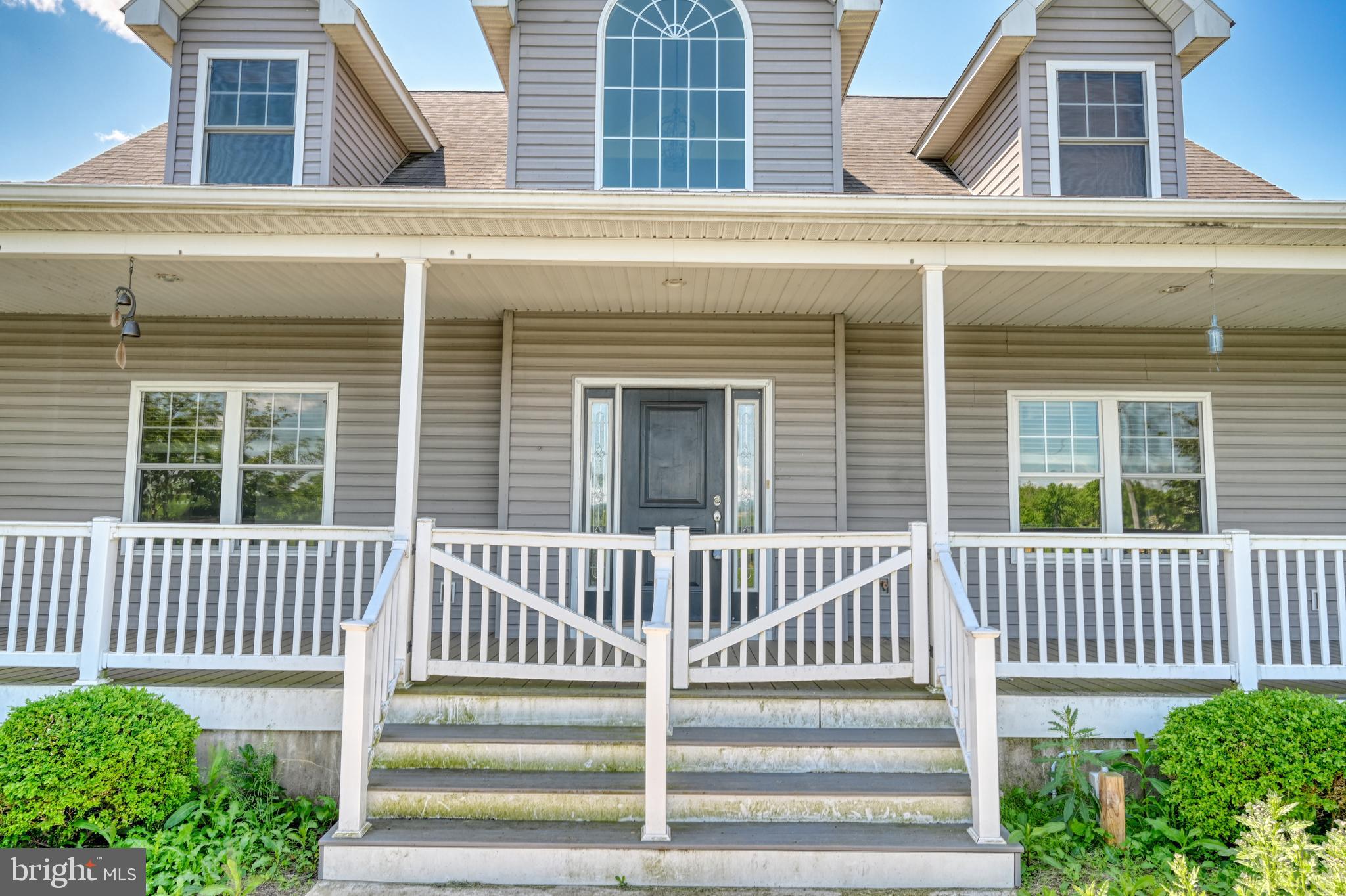 484 RACE ROAD