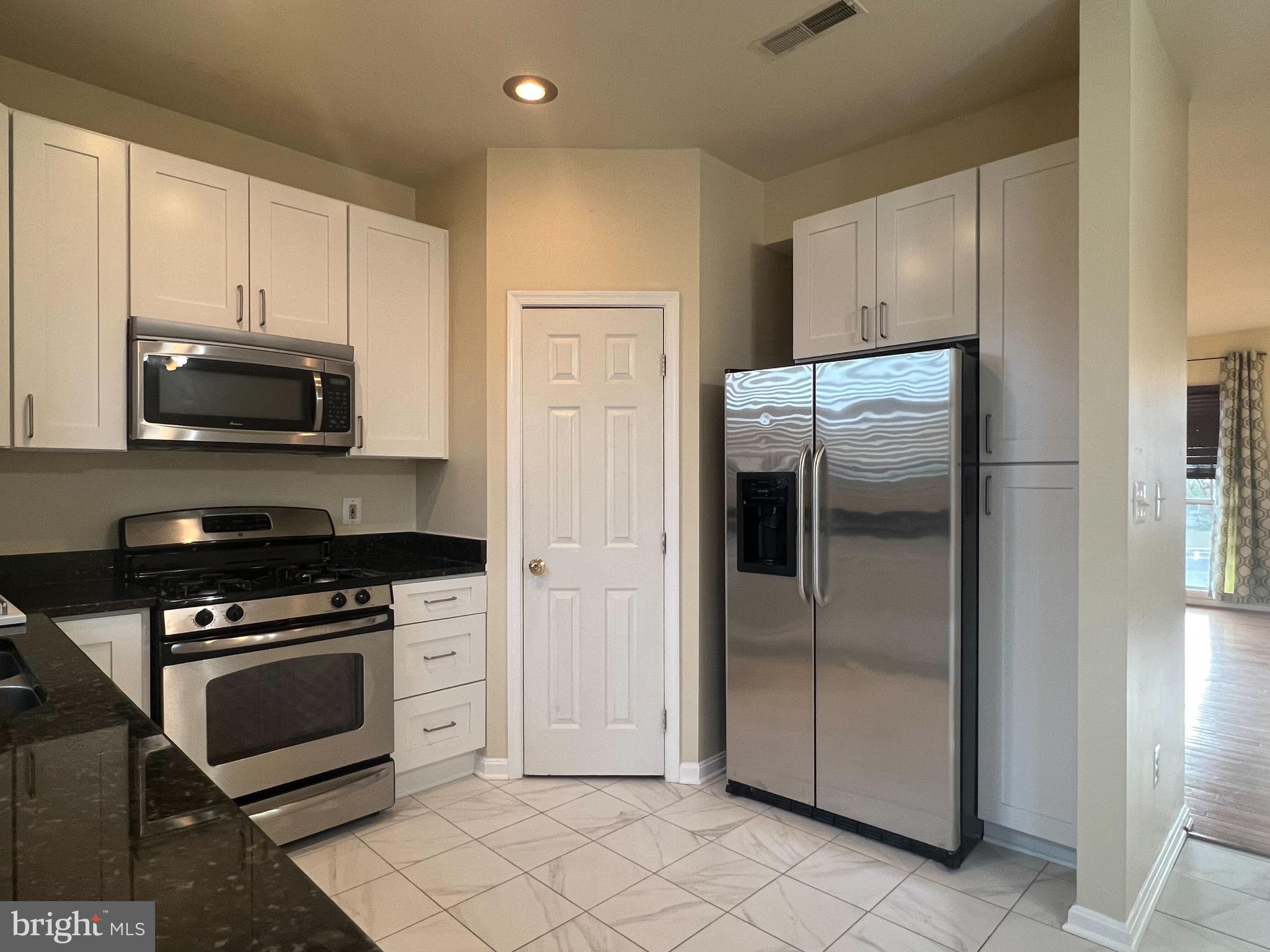 RIDGELEIGH - Residential Lease