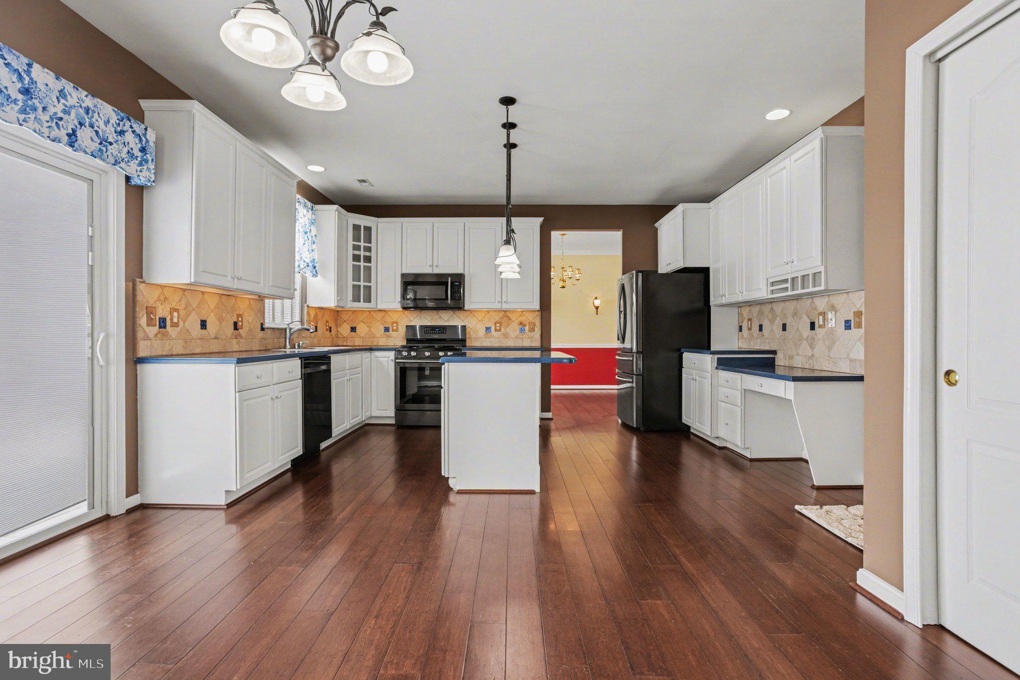 MONMOUTH MEADOWS - Residential