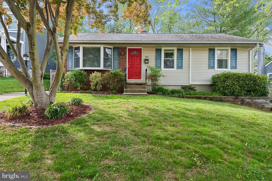 Great Admiral Heights Rancher with 3 bedrooms, 3 full baths, and lots of flexible living space.  This adorable home features upgraded HVAC with central air, newer stainless steel appliances, hardwood floors, large deck, office space, great storage and the ability to have an in-law or au pair suite. Enjoy the walk-ability to the Naval Academy Stadium,  West Annapolis and Downtown.