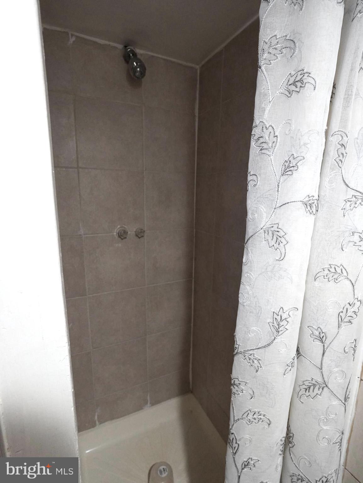 MAYFAIR (WEST) - Residential