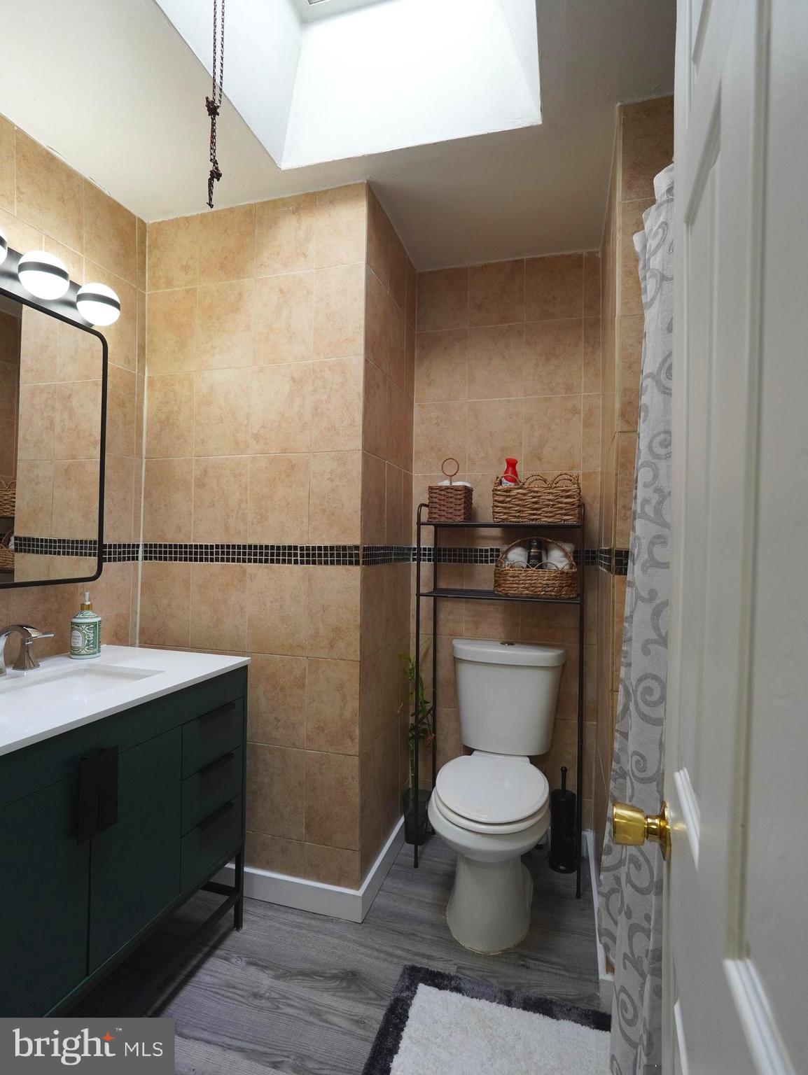 MAYFAIR (WEST) - Residential