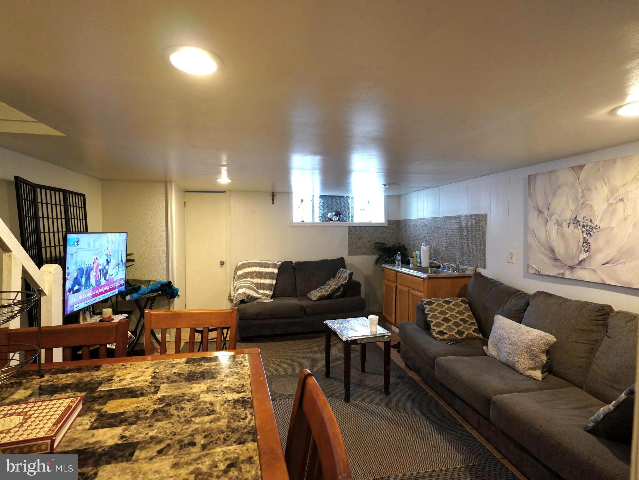 MAYFAIR (WEST) - Residential