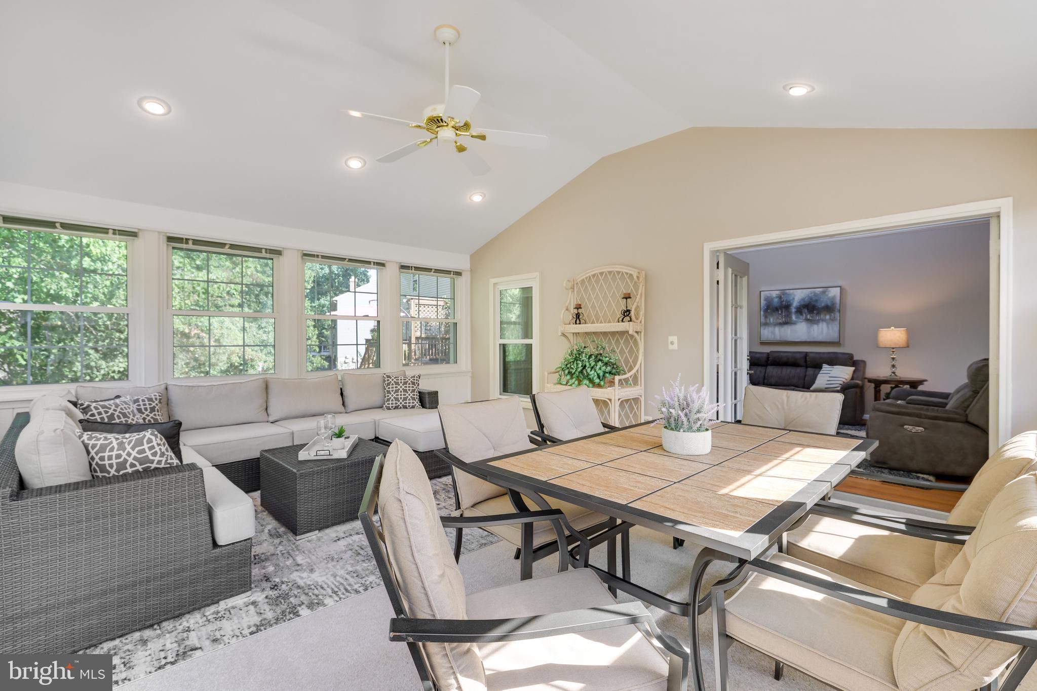 COUNTRYSIDE - Residential