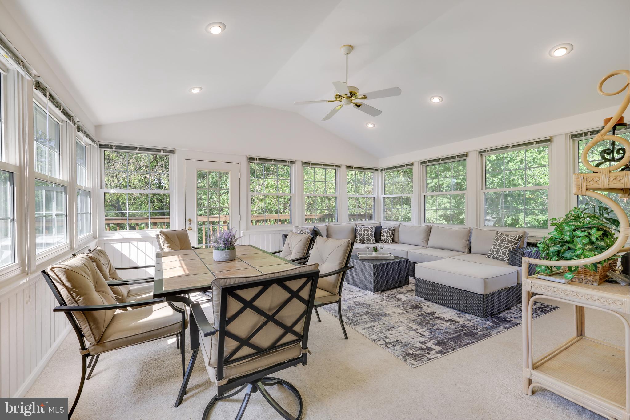 COUNTRYSIDE - Residential