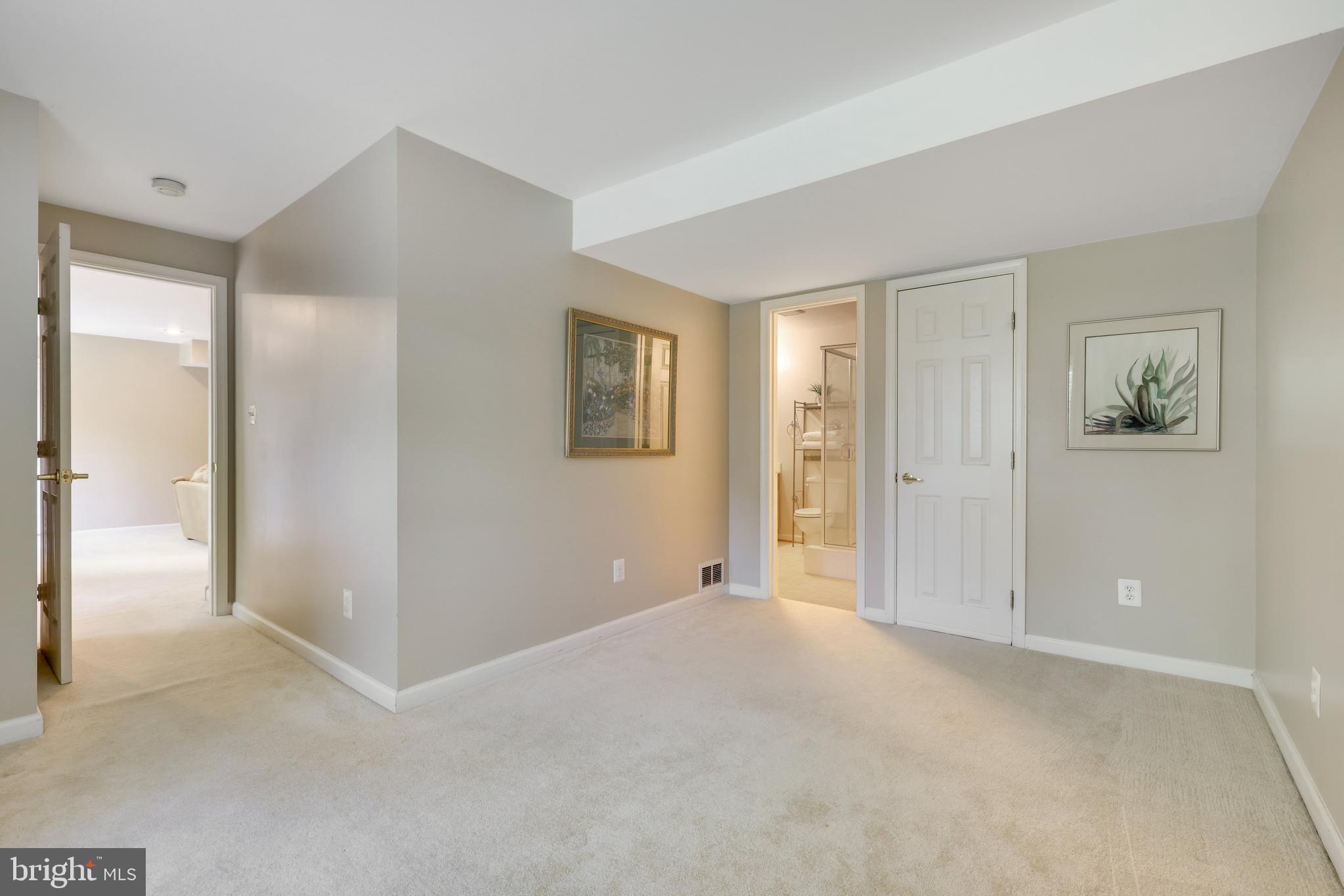 COUNTRYSIDE - Residential