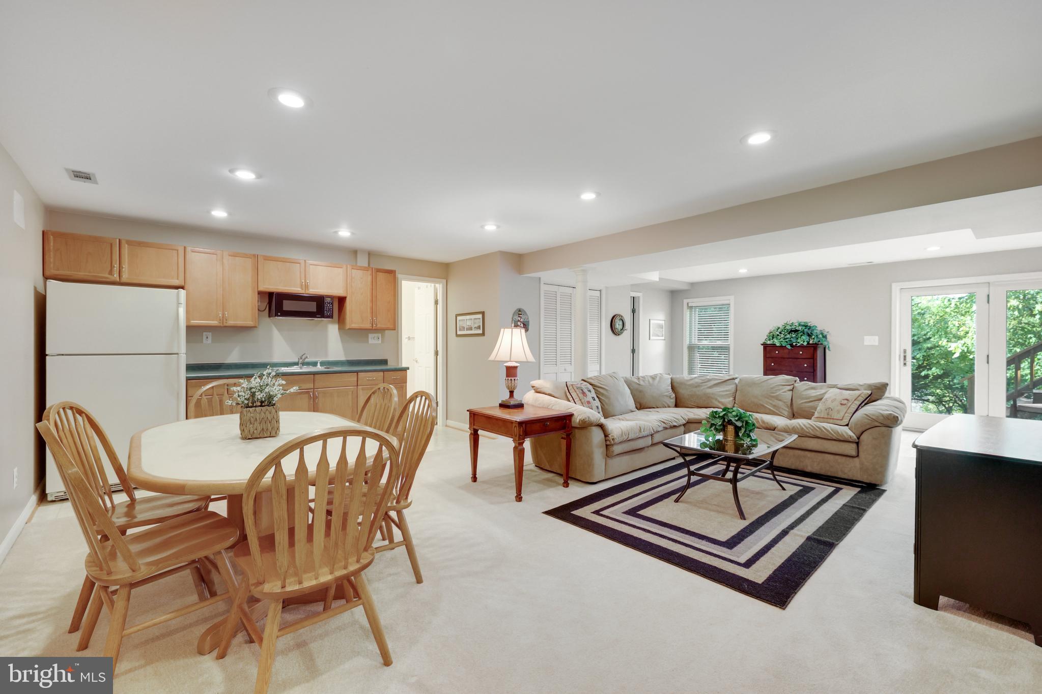 COUNTRYSIDE - Residential