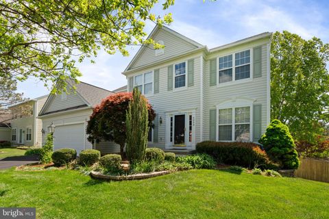 6093 SPINDLE TREE COURT WOODBRIDGE VA 22193