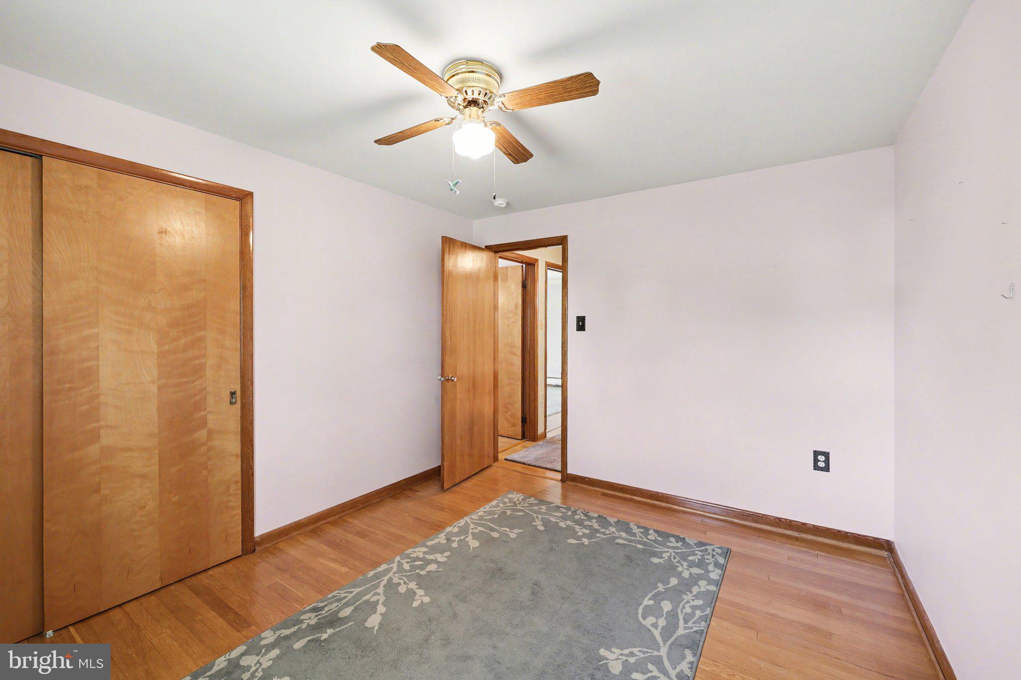 COUNTRY CLUB PARK - Residential