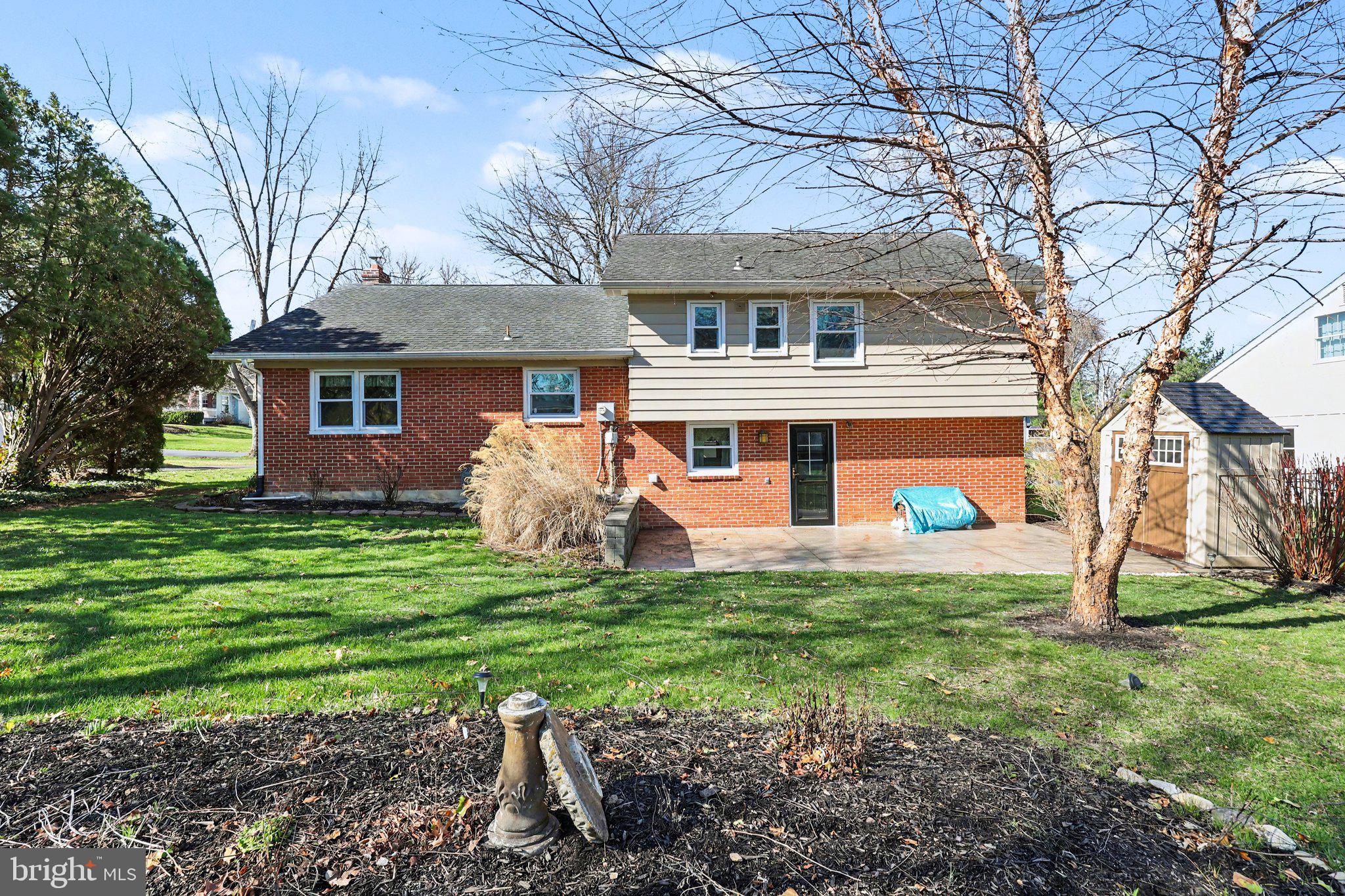 COUNTRY CLUB PARK - Residential