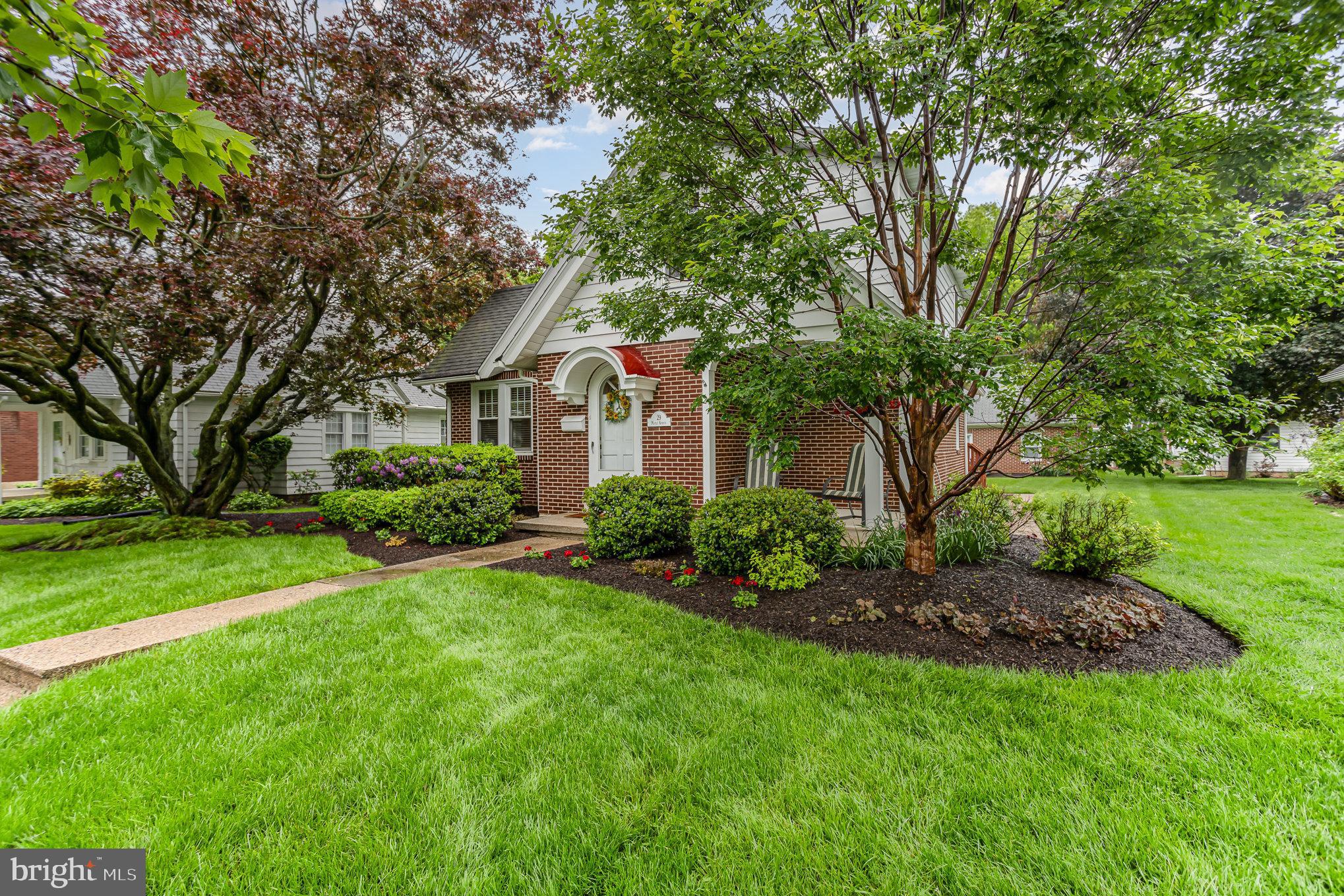 29 MAPLE AVENUE