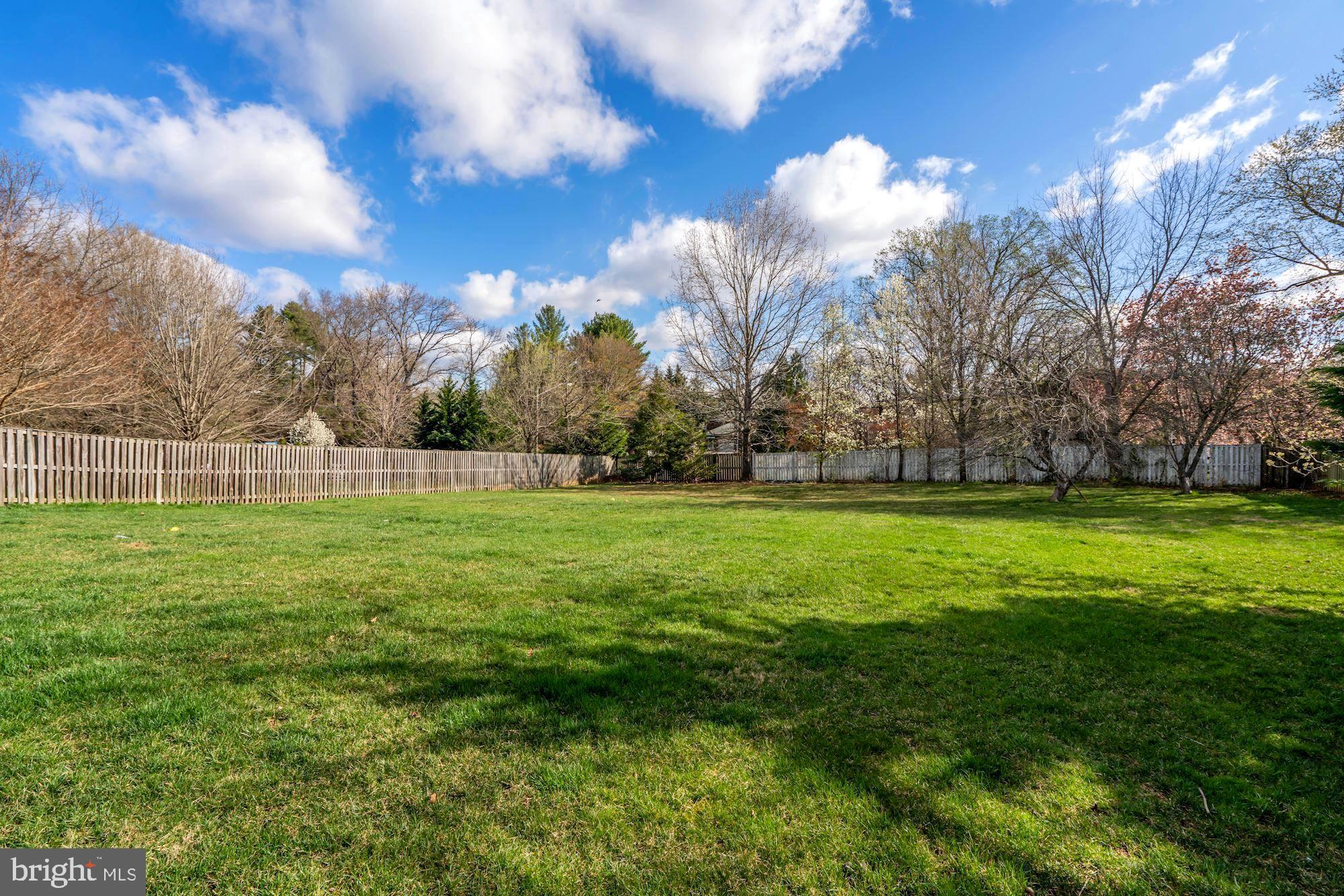 WAPLES GLEN - Residential