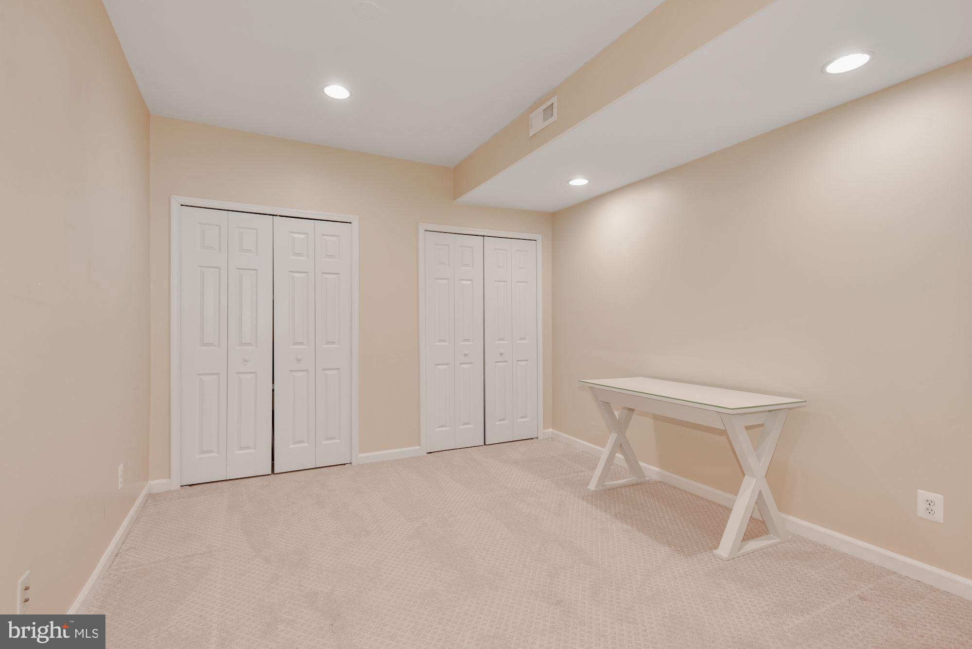 WAPLES GLEN - Residential