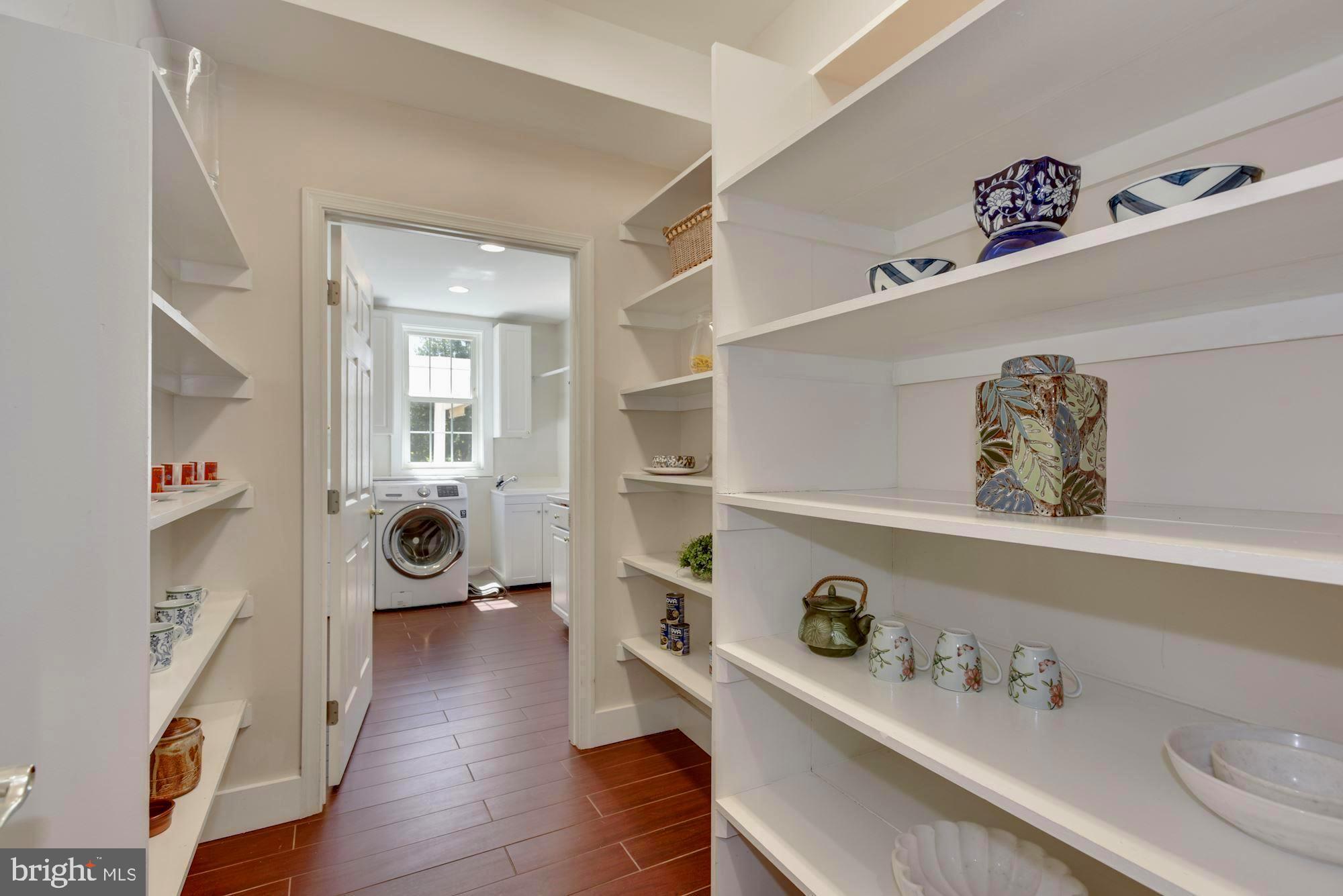 WAPLES GLEN - Residential