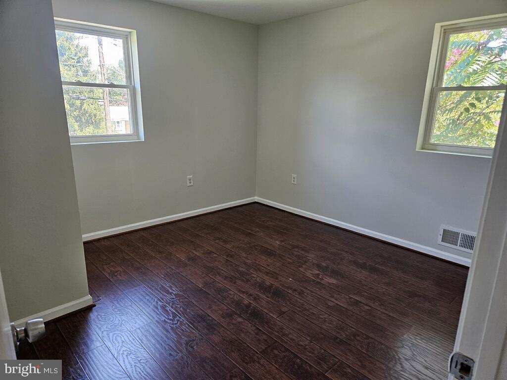 TEMPLE HILLS PARK - Residential