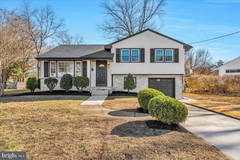 51 HOLLY DRIVE WEST DEPTFORD NJ 08096