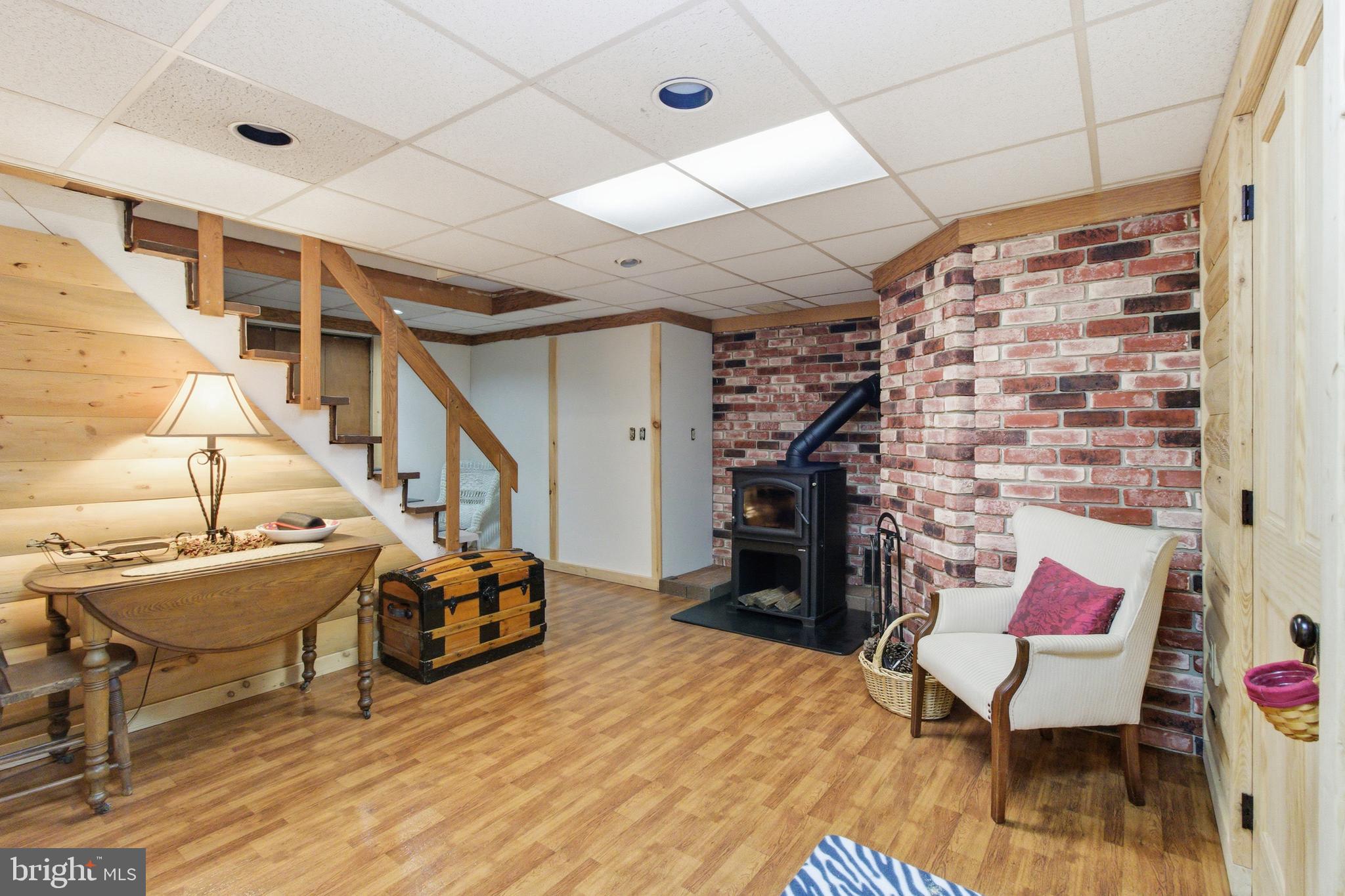 TREASURE LAKE - Residential