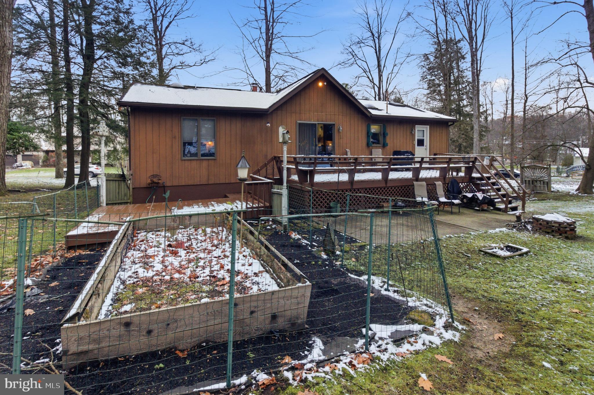 TREASURE LAKE - Residential