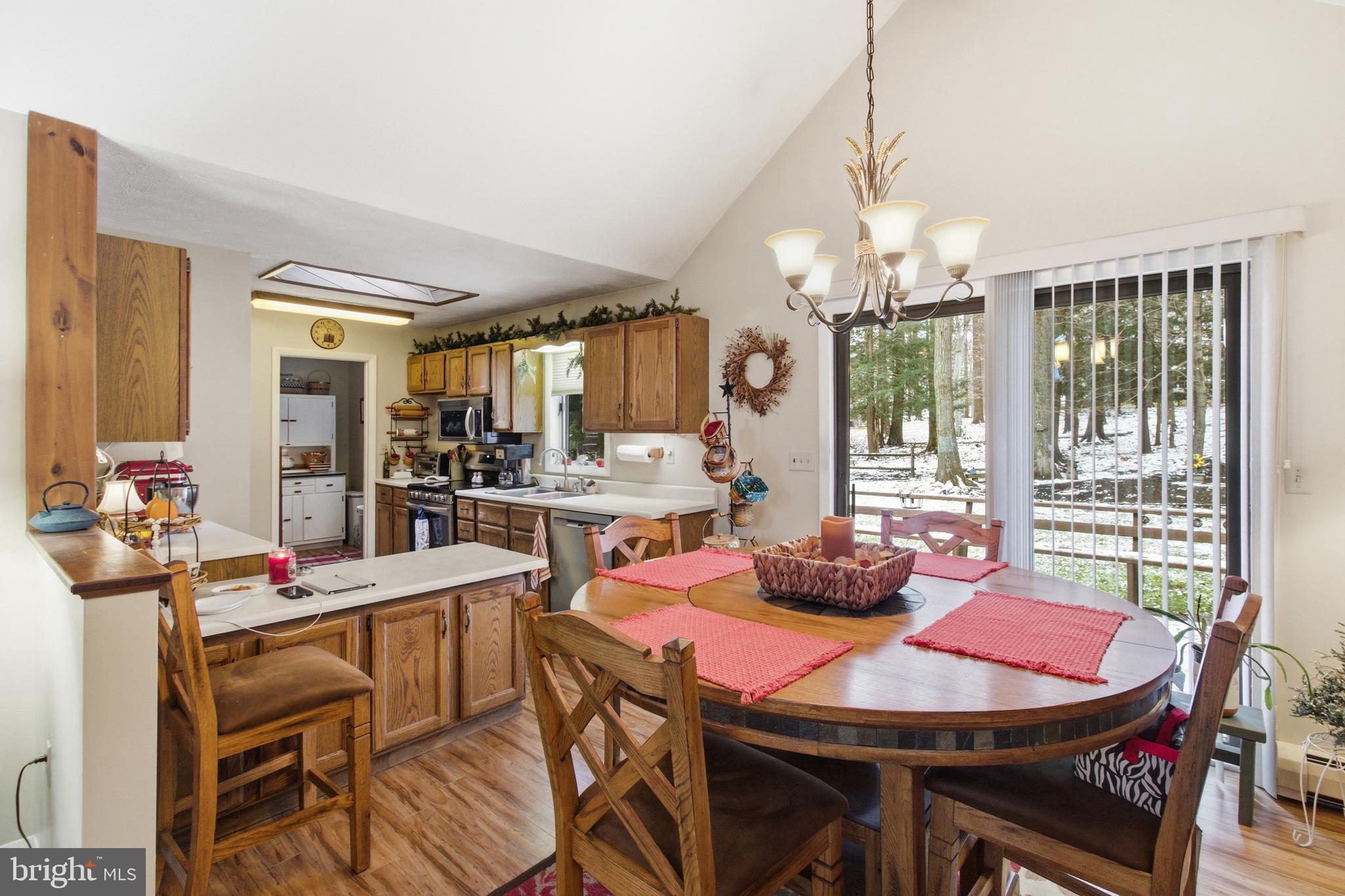 TREASURE LAKE - Residential