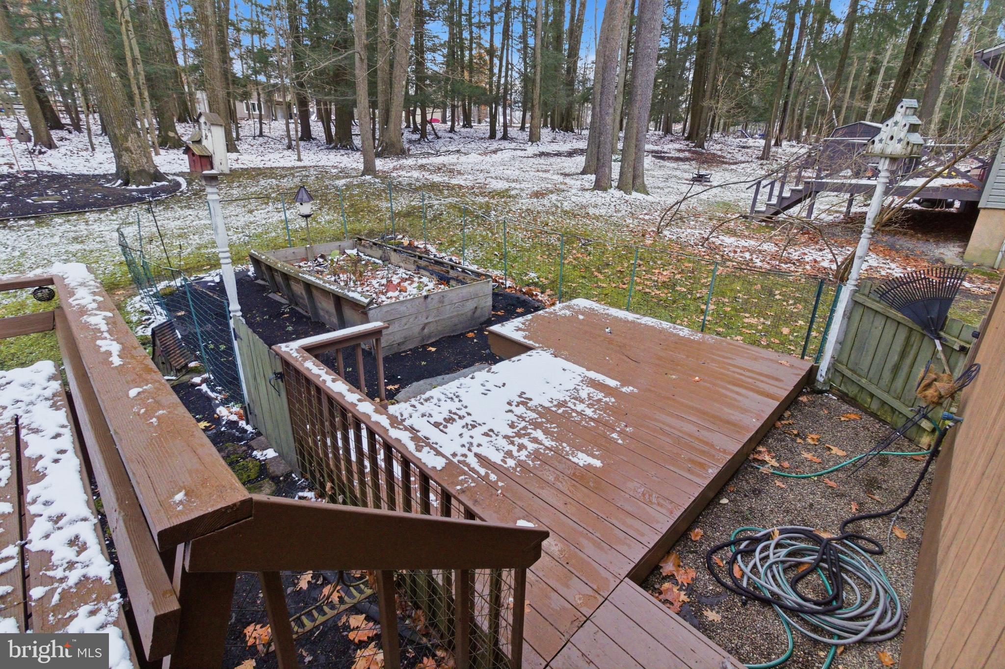 TREASURE LAKE - Residential