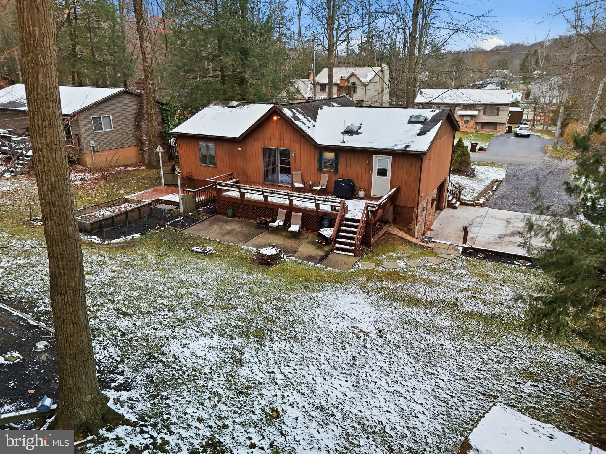 TREASURE LAKE - Residential