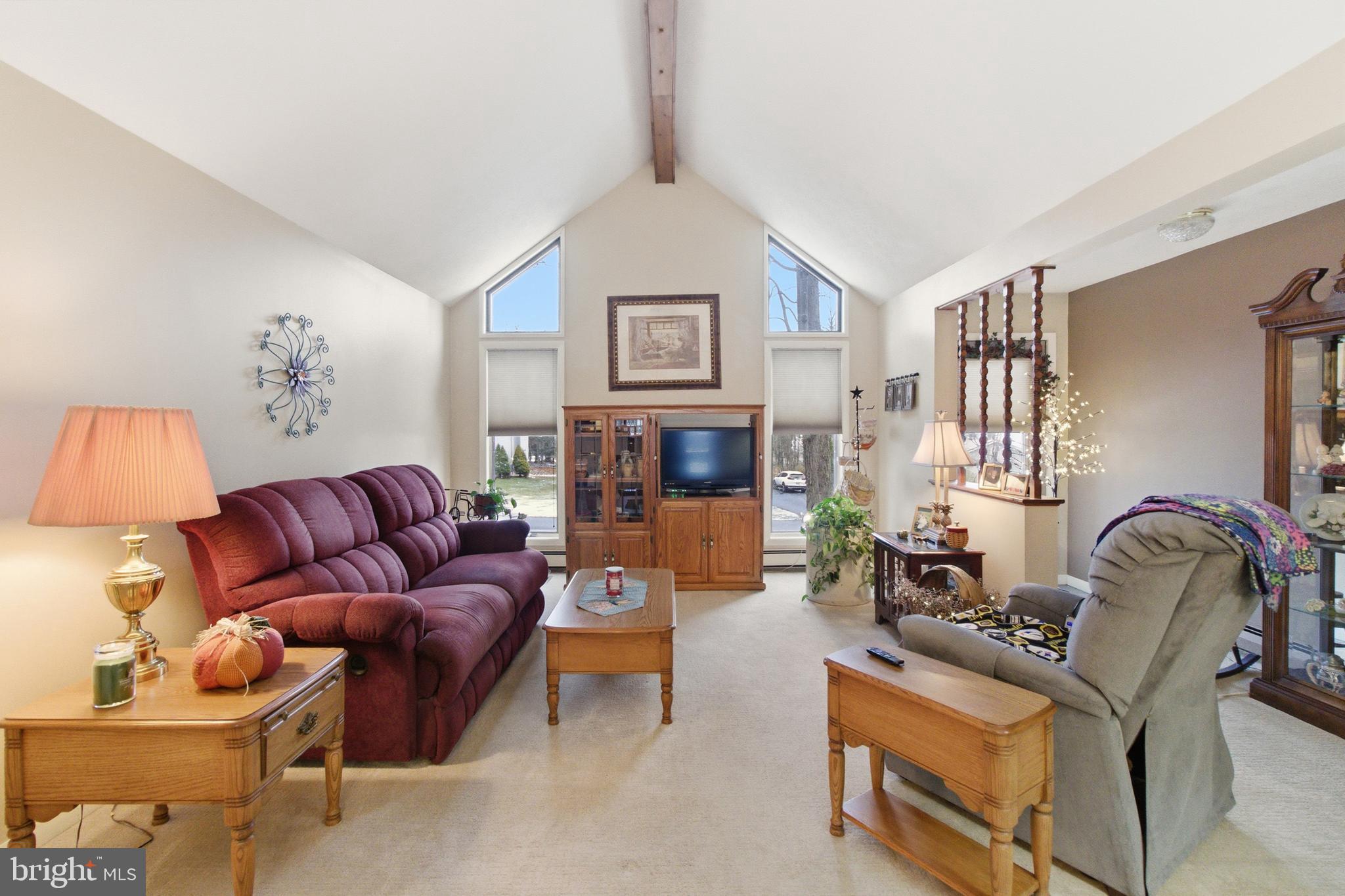 TREASURE LAKE - Residential