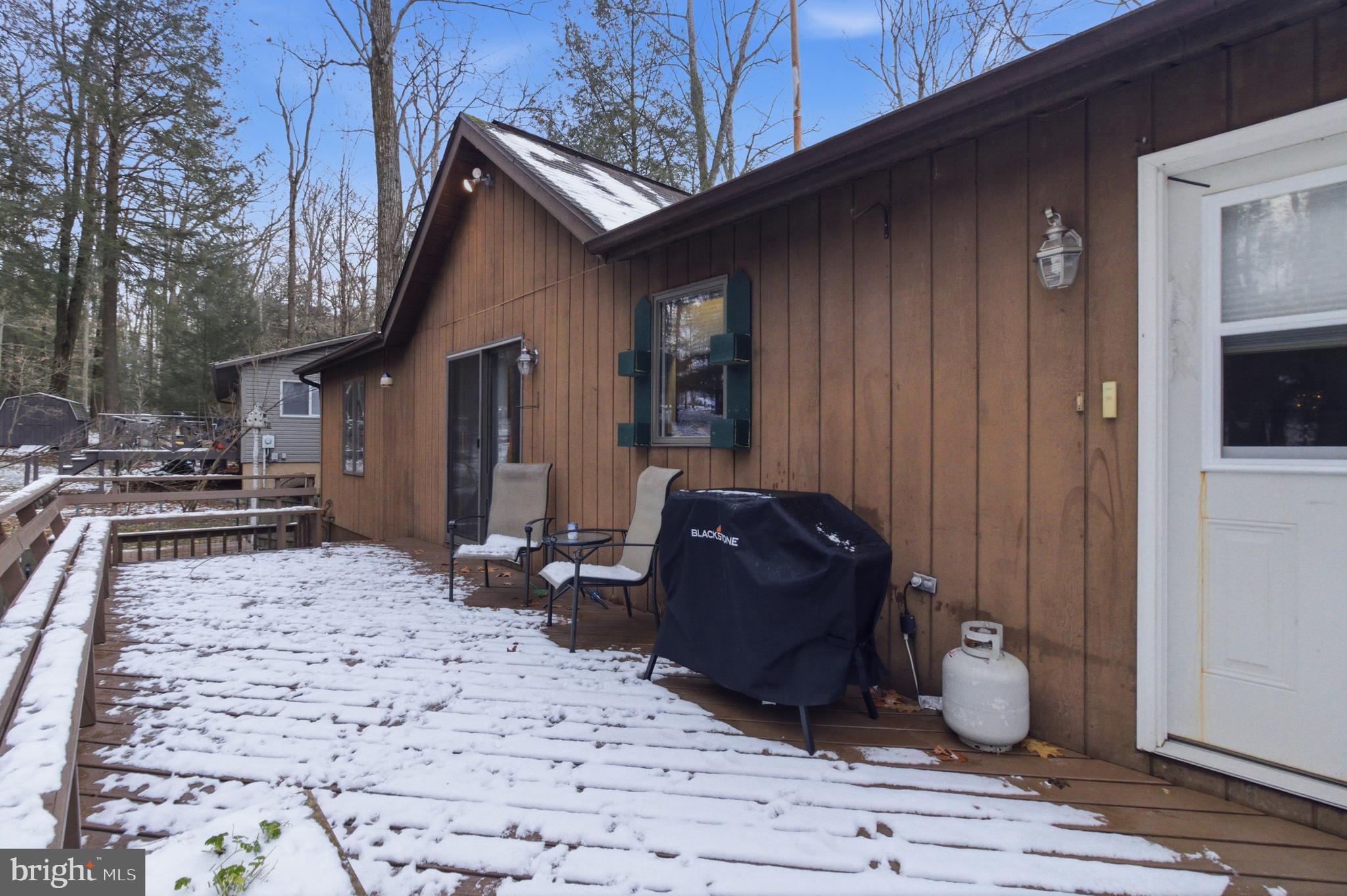 TREASURE LAKE - Residential