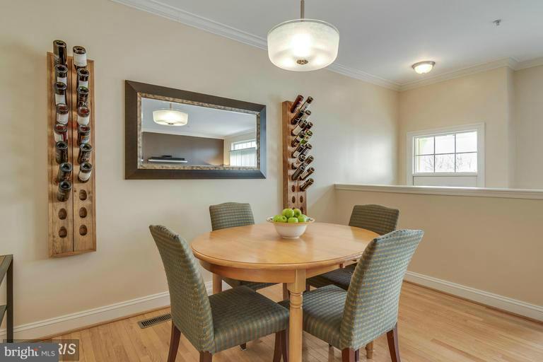 POTOMAC LAKES - Residential Lease