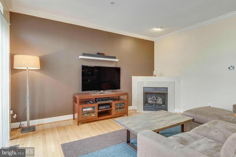 POTOMAC LAKES - Residential Lease