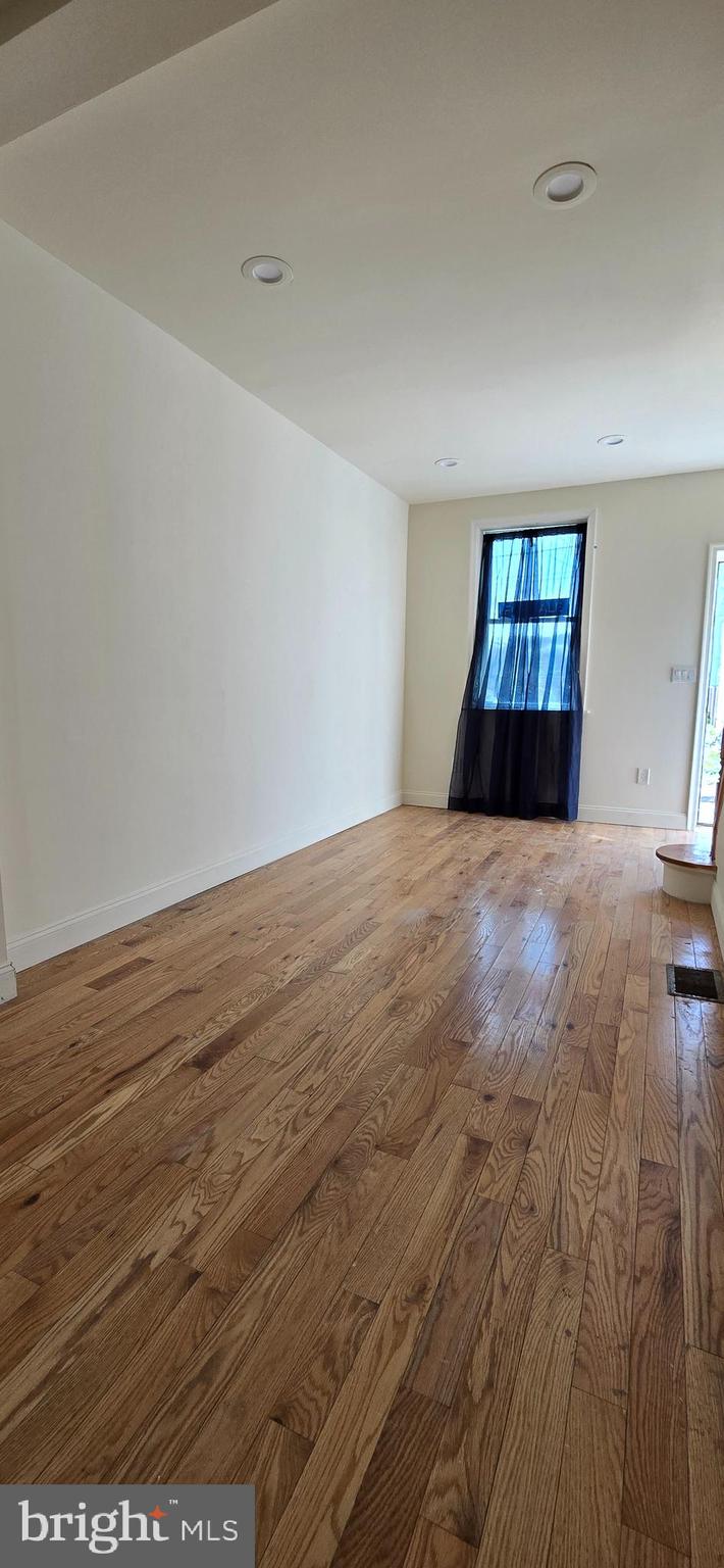 PORT RICHMOND - Residential