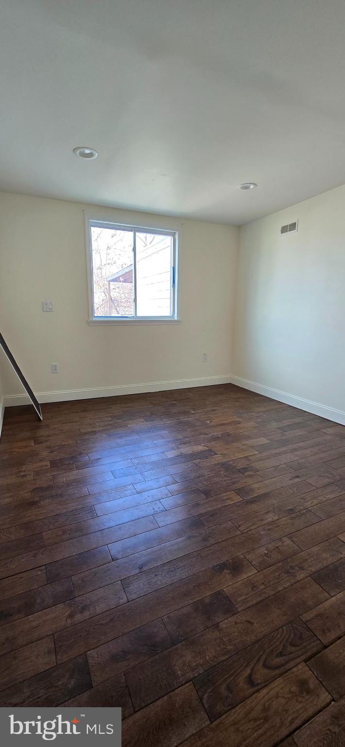 PORT RICHMOND - Residential