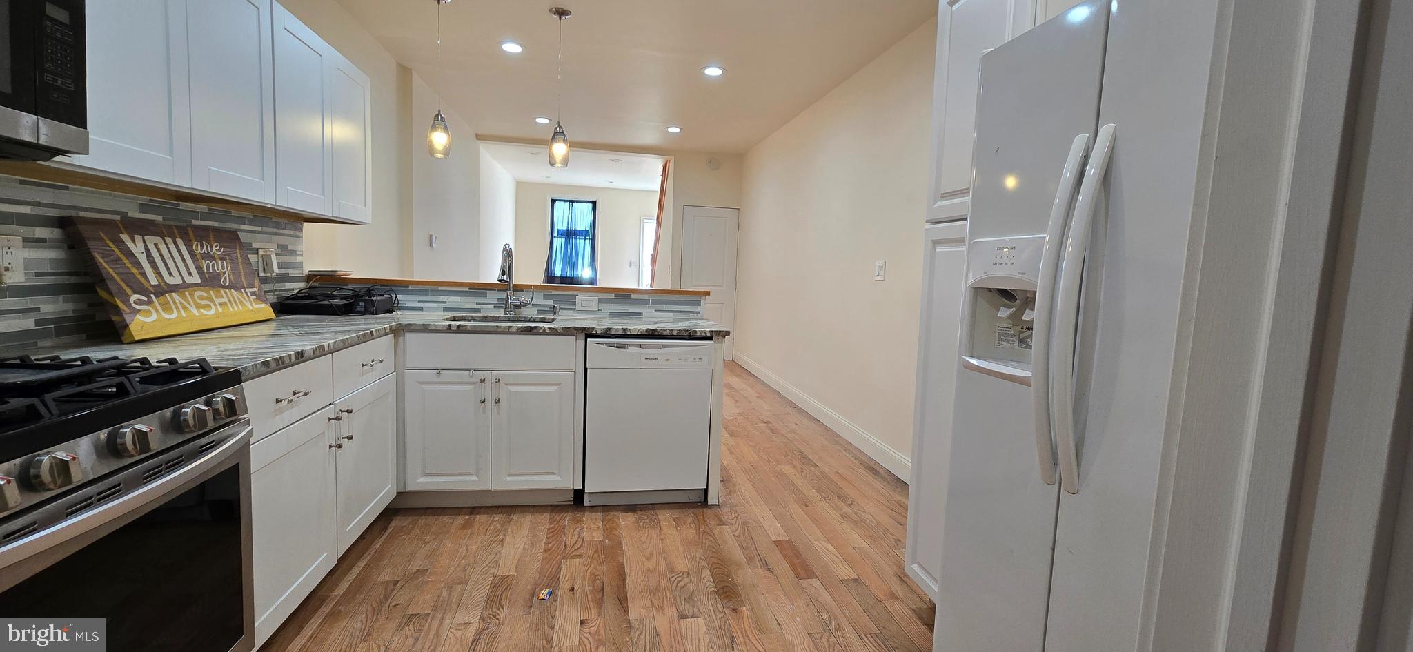 PORT RICHMOND - Residential