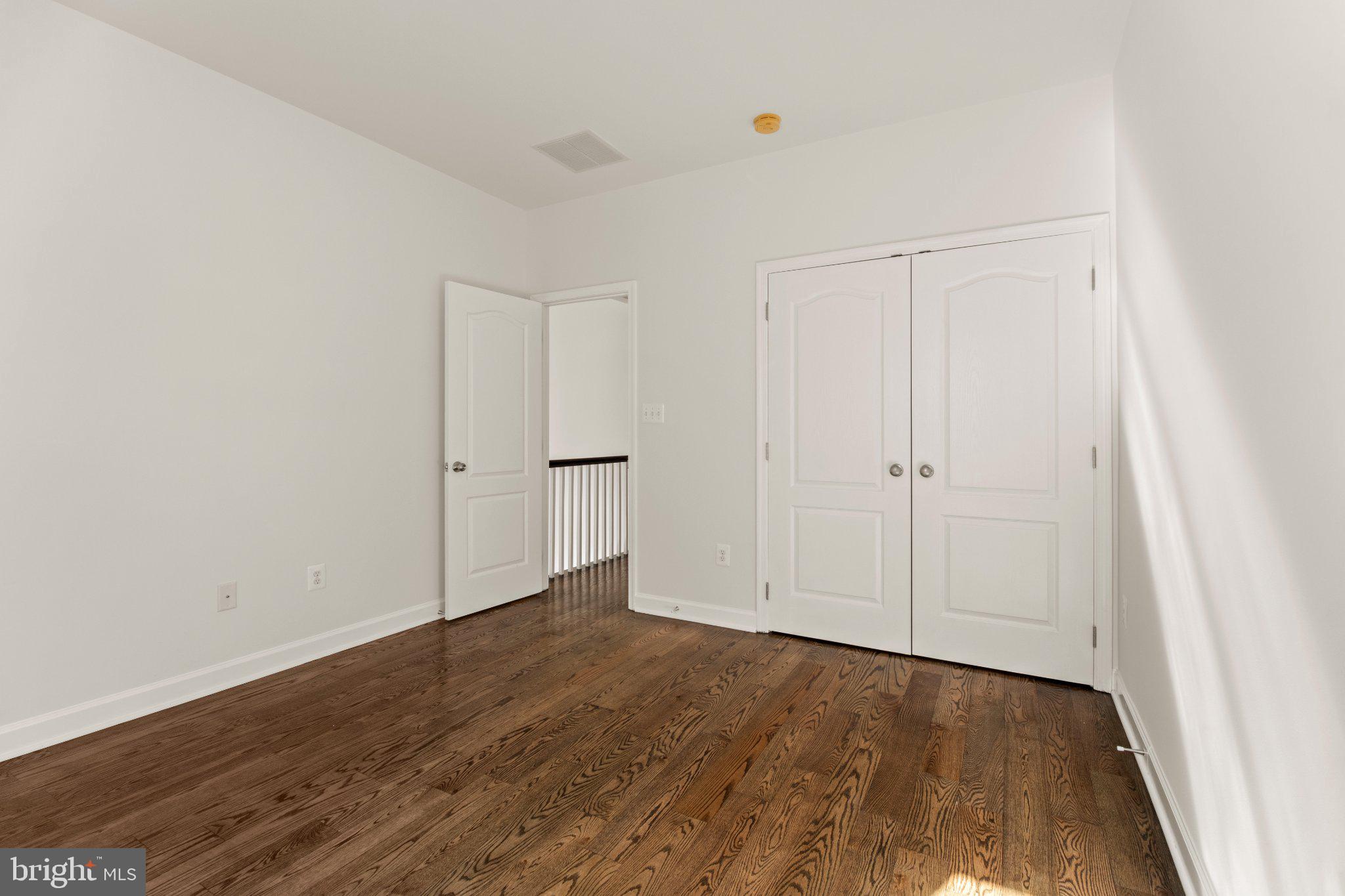 ST. CHARLES, GLENEAGLES SOUTH - Residential